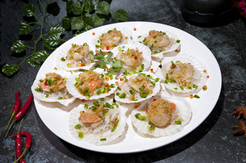 蒜蓉粉丝蒸扇贝