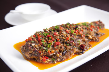 美味学院干烧罗非鱼